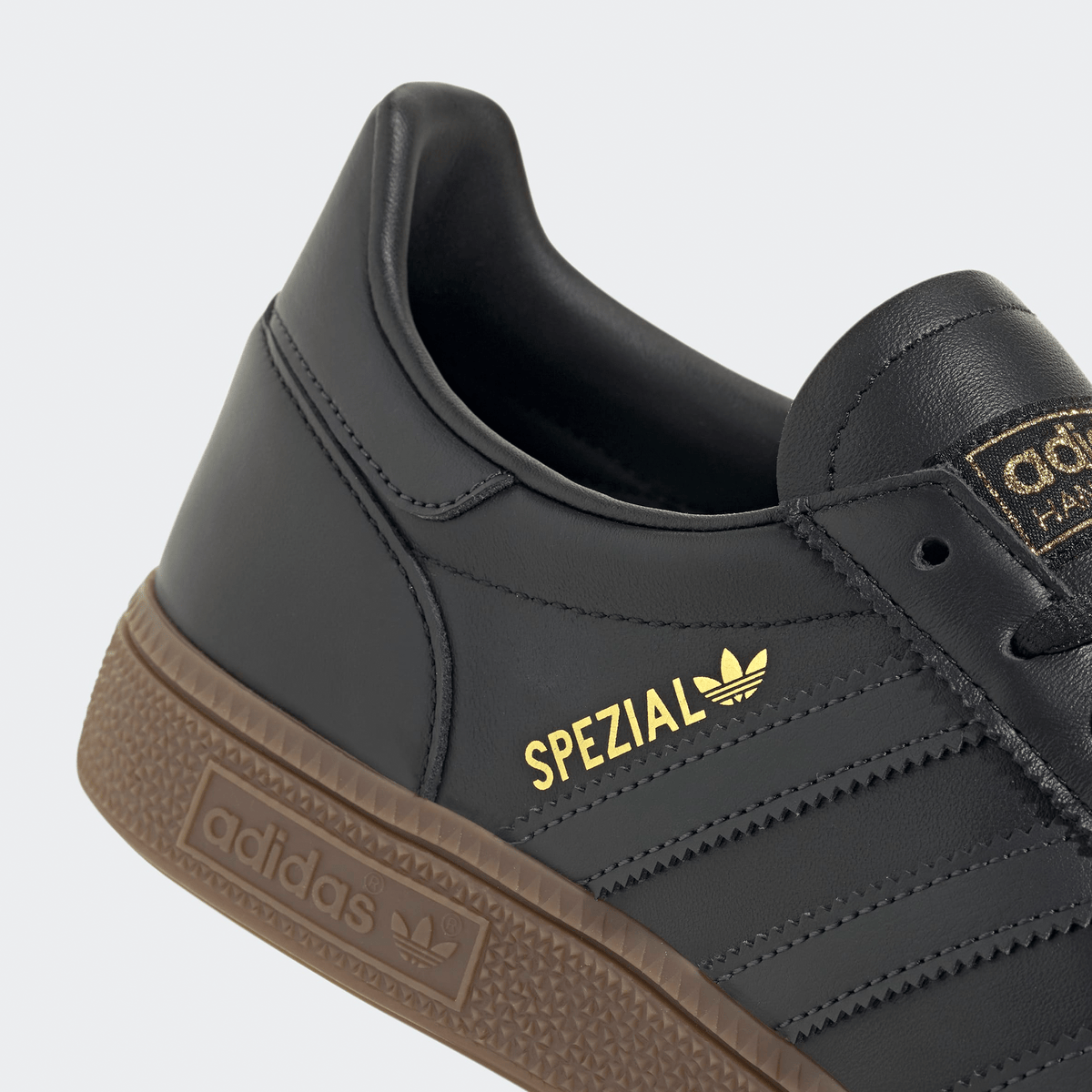 Adidas Handball Spezial - Core Black/Carbon/Gold Metallic - Adidas - State Of Play