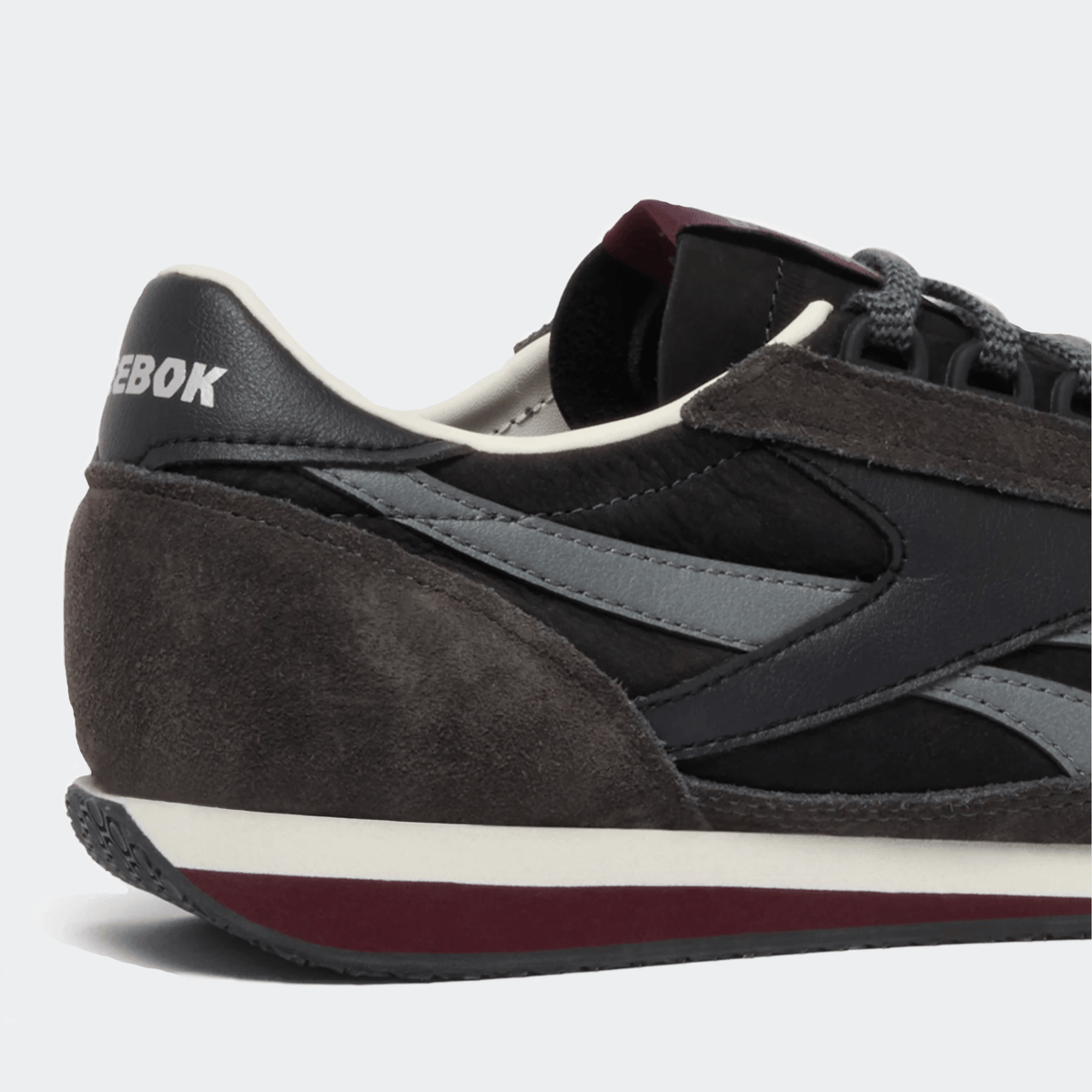 Reebok Camargue- Black/Washedblack/Blackcherry - Reebok - State Of Play
