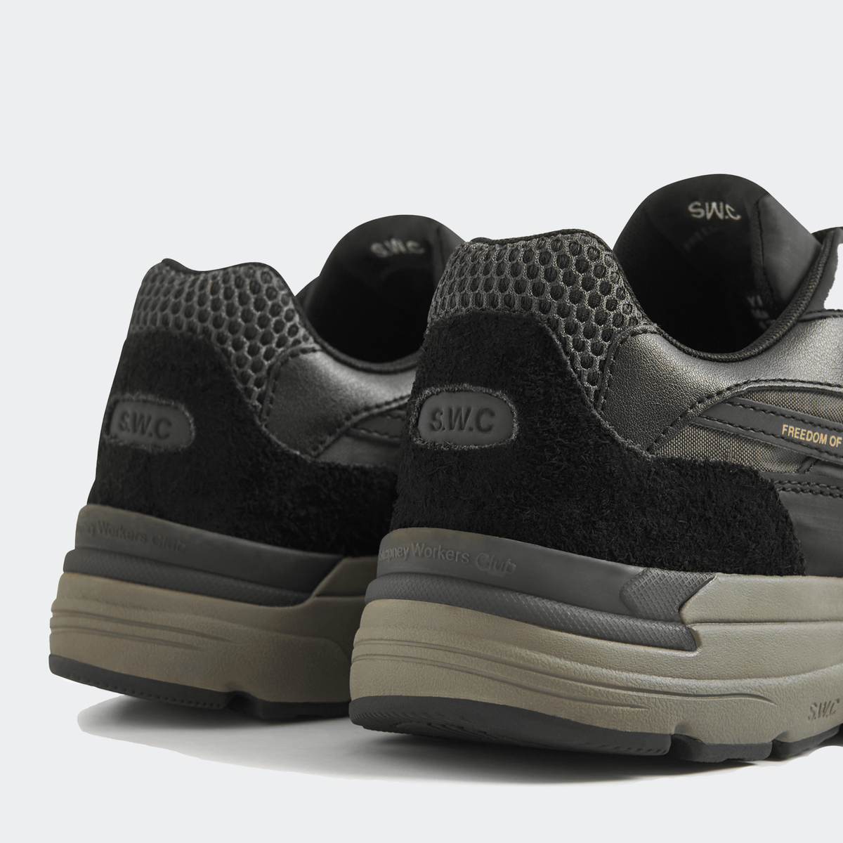 Stepney Workers Club Amiel S-Strike Tech Mix - Black/Black - Stepney Workers Club - State Of Play